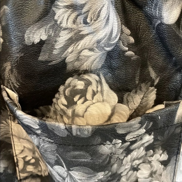 Jogger Faux Leather Pants Carbon Rue 21 Most Wanted Pull On Sz S Inseam 28” nwot - Picture 8 of 13